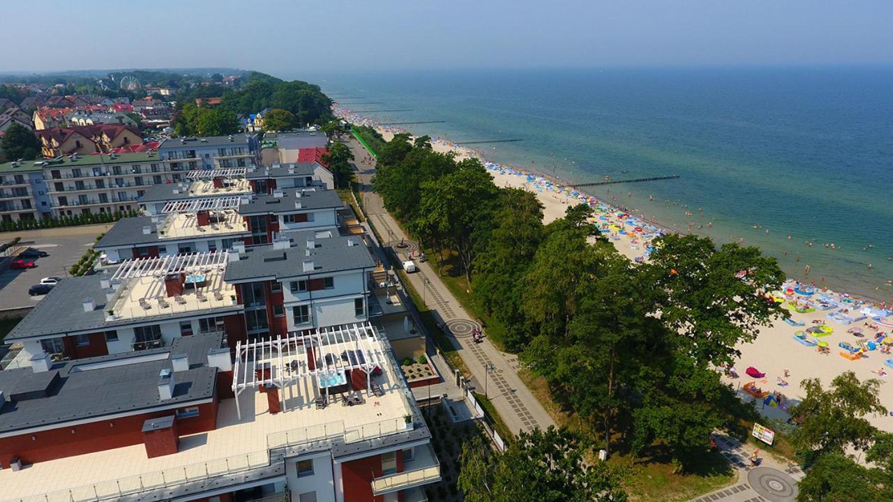 Miodowy Apartament Z Duzym Tarasem W Rewalu, Blisko Morza Экстерьер фото