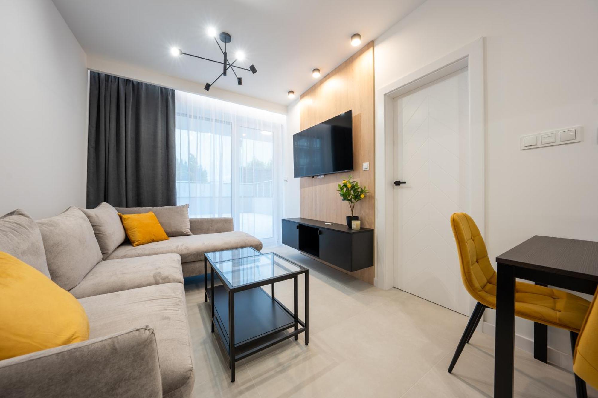 Miodowy Apartament Z Duzym Tarasem W Rewalu, Blisko Morza Экстерьер фото